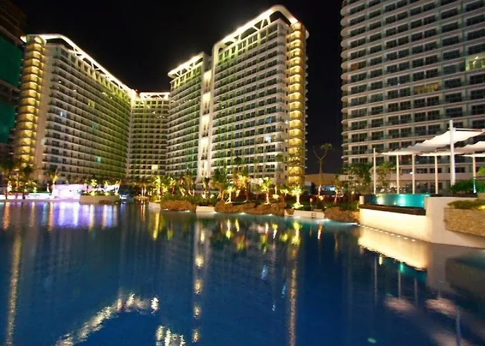 Azure Urban A17 Wavepool Near Airport *