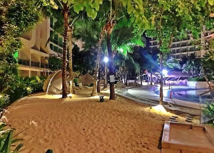 Apartment Azure Urban A17 Wavepool Near Airport